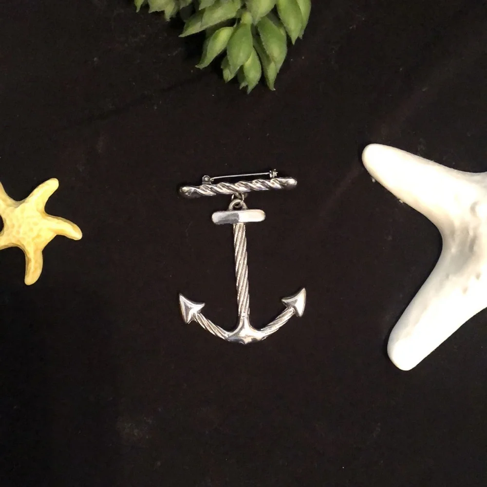 Vintage Silver Anchor Pin - Picture 4 of 4